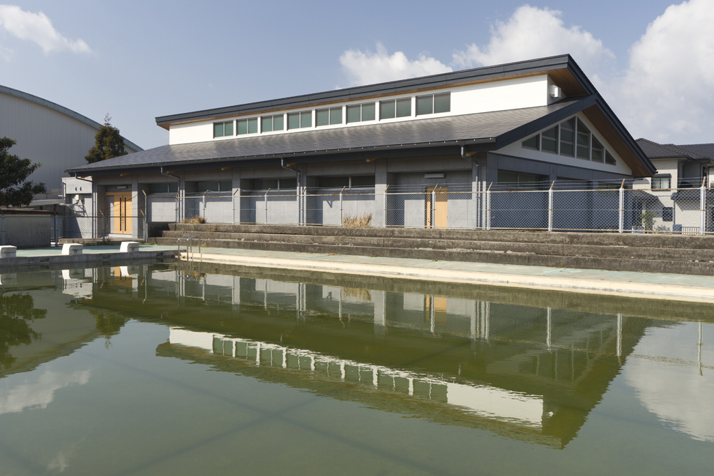 富田中学校武道場